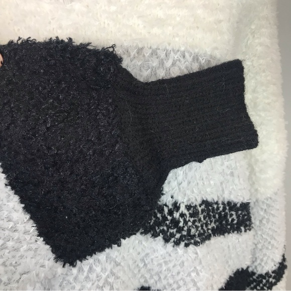 White Birch Color Block Fuzzy High Low Sweater - Picture 3 of 6